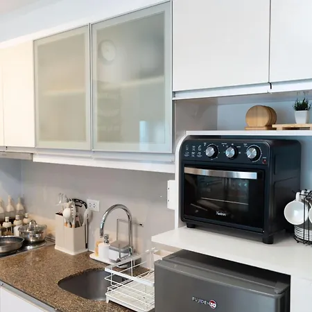 Eastwood Legrand 3 With Ogawa Masterdriveplus, No Pets Allowed Manila Exterior photo